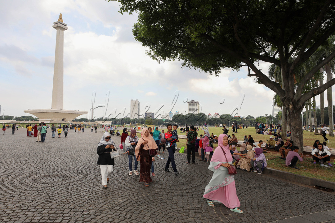 Tidak hanya menjadi pilihan wisata bagi masyarakat Jakarta saja, Monas juga menjadi tujuan wisatawan yang datang dari luar Ibu Kota. 