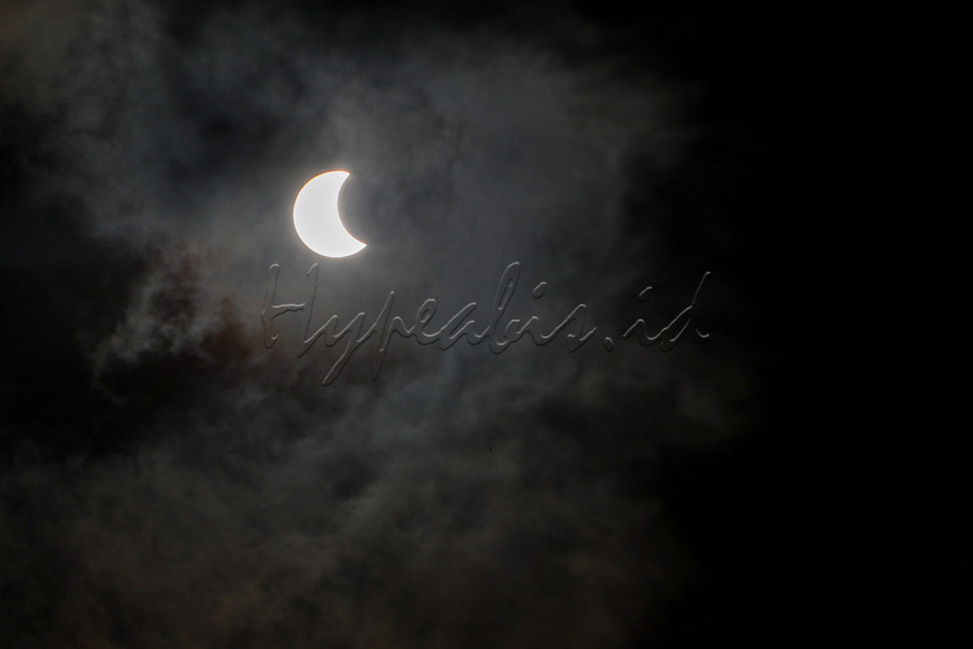 Kemudian, sekitar 1550–1800 M perkembangan ilmu astronomi semakin pesat. Ada banyak sumbangan-sumbangan yang telah diberikan oleh para ahli dalam perkembangan astronomi. Hingga pada tahun 1800–1890 M, ilmu astronomi diformulasikan dengan konsep-konsep fisika dasar yang kita kenal dengan sebutan fisika klasik.
<div> </div>
<div> </div>
<div> </div>