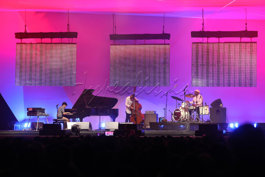 BNI Java Jazz Festival 2023 akan berlangsung hingga 4 Juni 2023 dengan menampilkan 140 musisi dari dalam dan luar negeri.<br />
<br />
