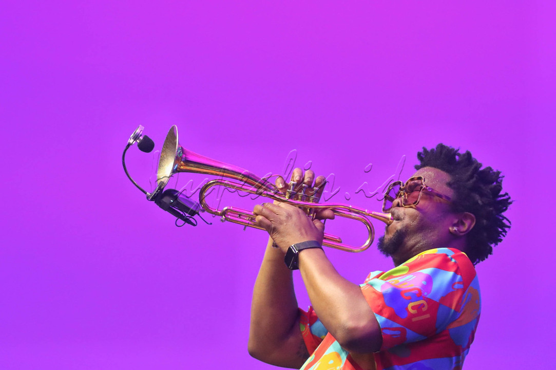 Maurice Brown With Brian Simpson Playing The Song Herb Alpert tampil pada hari kedua BNI Java Jazz Festival 2023 di JIExpo Kemayoran, Jakarta, Sabtu (3/6/2023). 