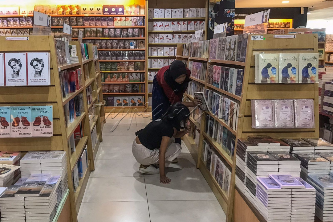 Memasuki era serba digital, ternyata toko buku masih menjadi primadona bagi para pencita buku.
