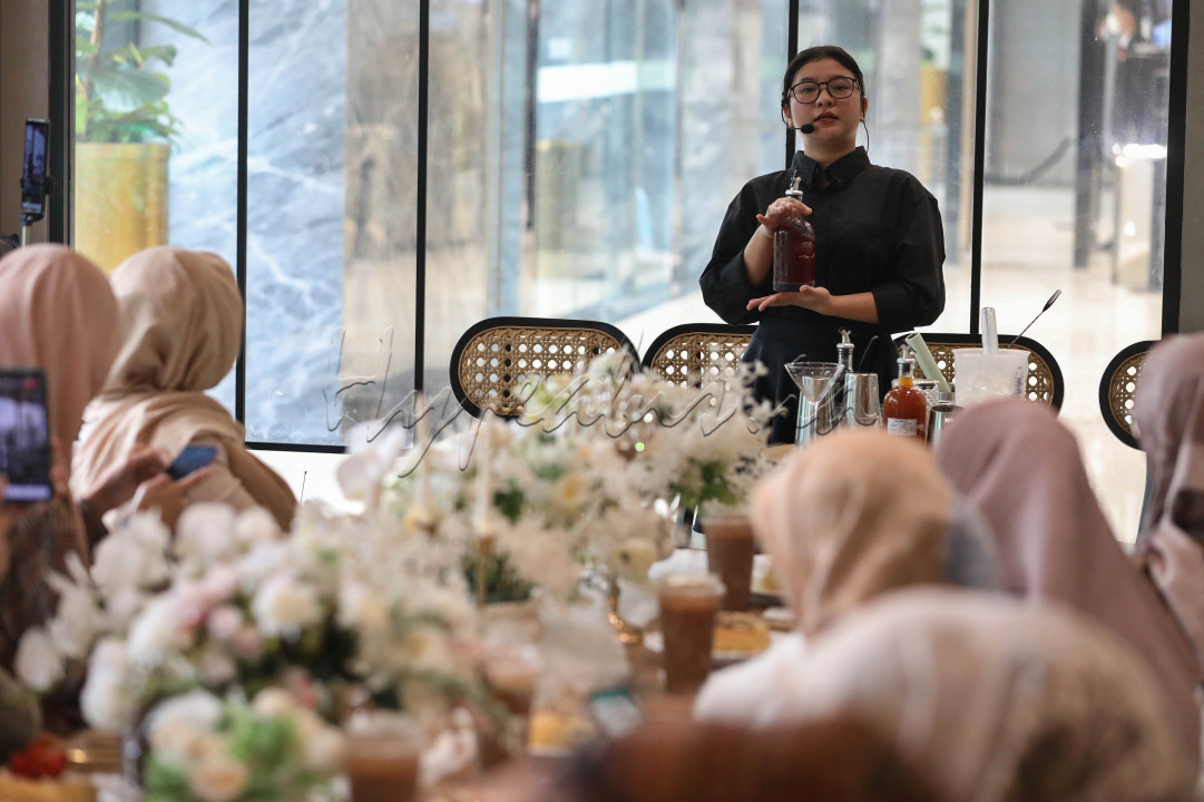 Hypeabis.id menggandeng Kopi Kenangan melalui Kenangan Heritage untuk berbagi cara meracik dan membuat menu kopi maupun nonkopi melalui cooking class seri kedua. 
